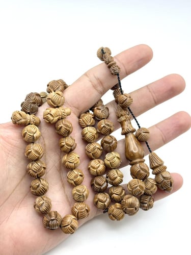 سبحة كوك منقوش بالكامل