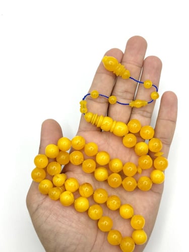 سبحة بكلايت أصفر بتعريقات شفافة