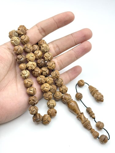 سبحة كوك منقوش بالكامل