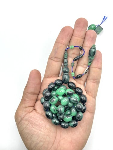 سبحة من مكتبية قديمة