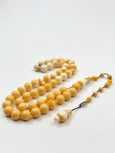 سبحة بلياردو أصفر قديم