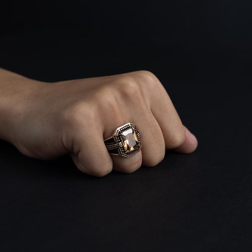 خاتم رجالي فضة عيار 925 - حجر زركون أصفر