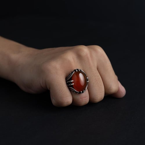خاتم رجالي فضة عيار 925 - حجر أونكس أحمر