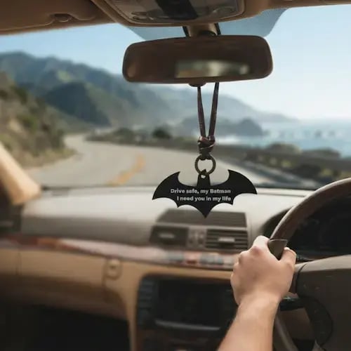 تعليقة سيارة "باتمان" الفاخرة - Drive Safe