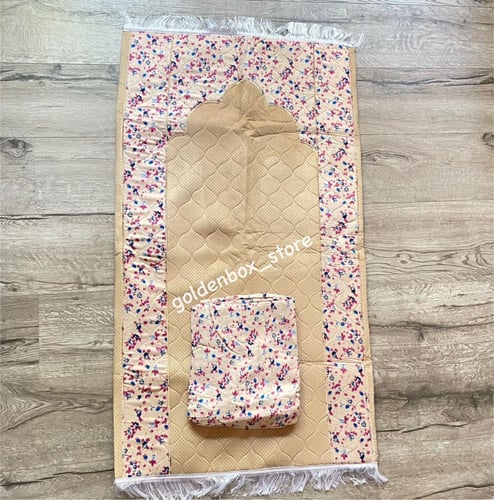 طقم سجادة صلاة مبطنة وشرشف صلاة