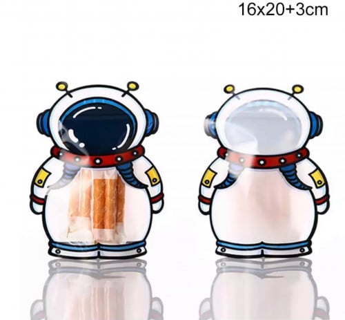 علب بلاستك فارغة بشكل رجل الفضاء