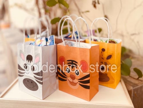 كيس مع ألعاب