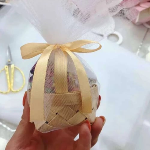 توزيعات سلة خوص ميني مع مسك وكسرة عود