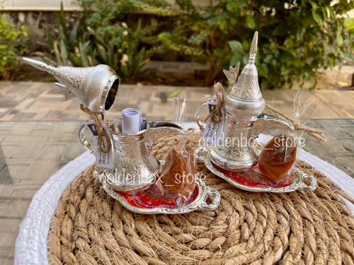 صينية ميني فضي مع الدلة والتمر