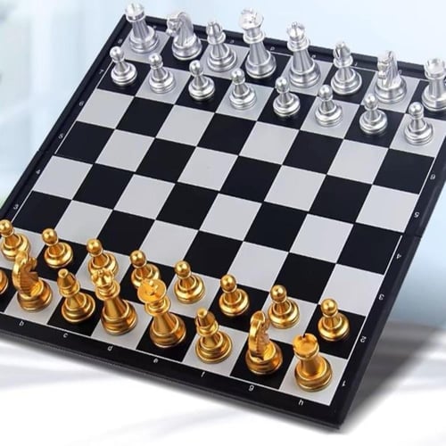 شطرنج - ذهبي و فضي