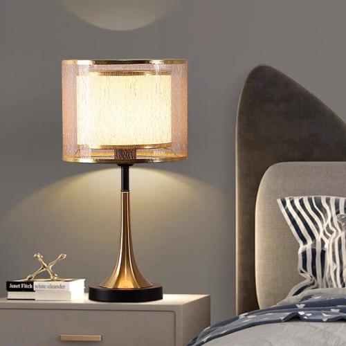 أبجورة ذهبية أنيقة