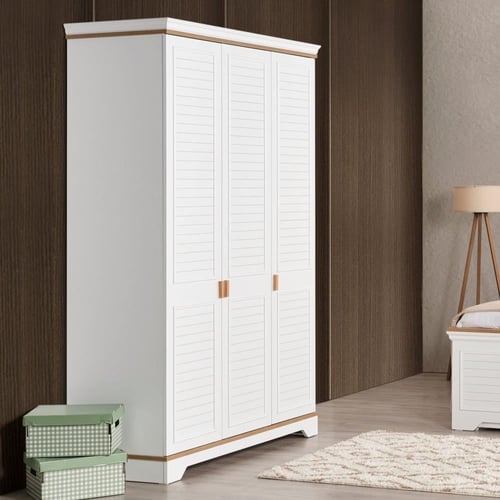 خزانة ملابس , بنما