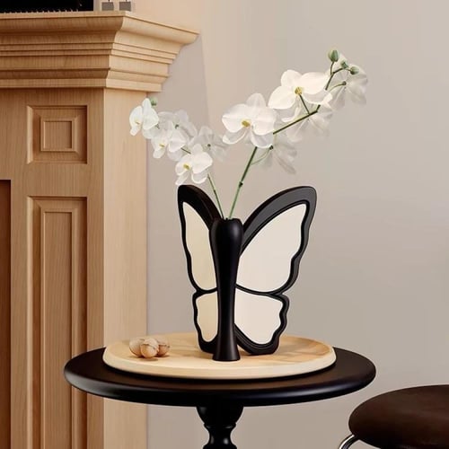 مزهرية فراشة