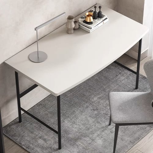 طاولة دراسية بتصميم ايطالي