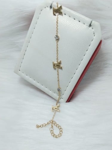 إسوارة LV لون ذهبي