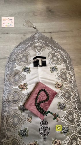 طقم صلاة بناتي قطعتين