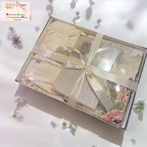 بوكس طقم صلاة فاخرمع مصحف