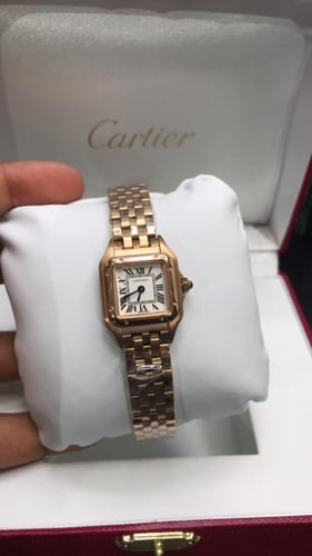 كارتير اطار مربع روز قولد نسائية