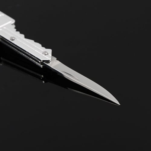 سكين للتخييم والرحلات على شكل مفتاح معدني