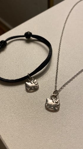 اسوارة وسلسال هيلوكيتي