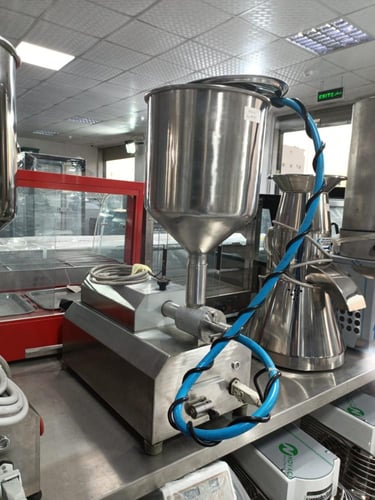 جهاز حشو المخبوزات مستعمل Mac PAN ايطالي