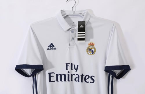 ريال مدريد 2016-17 مع طباعة اسم ورقم رونالدو