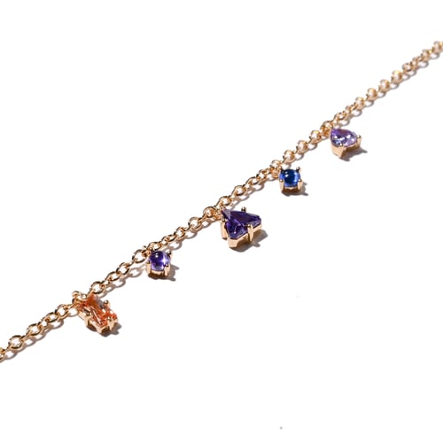 اسوارة بي مرصعة بالاحجار