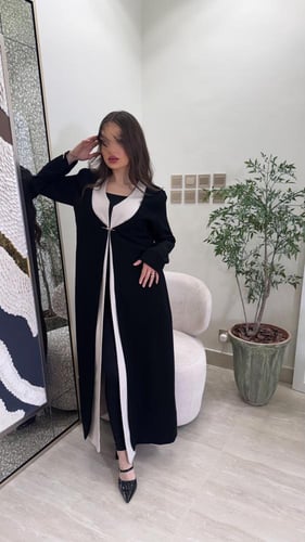 B038-بليزر-عباية منيره بقماش كريب انيقه بلونين