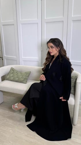 B049-بليزر بقماش كريب مع شك اسود فاخر