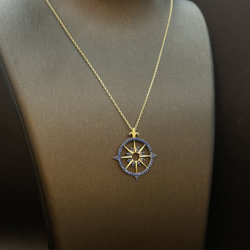 عقد ذهب عيار 18. الطول 40 سم. الوزن 3.5 جرام