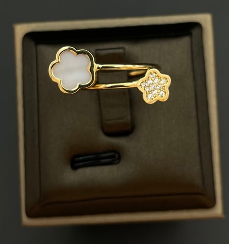 خاتم عيار 18. المقاس 7 (14). الوزن 1.70 جرام