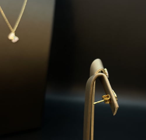 ريع طقم اطفال عيار 18. طول السلسال 33-35 سم. الوزن...