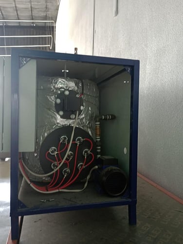 بويلر كهرباء عدد 8 سخان امريكي جديد ابيض