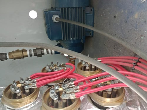 بويلر كهرباء عدد 4 سخان تركي جديد ابيض