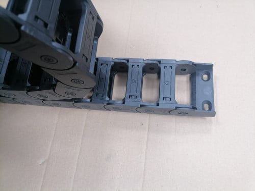 جنزير بلاستيك TP 25 × 57 JORDY