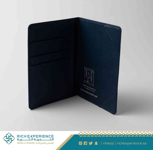 غلاف جواز السفر كحلي