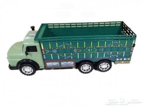 لوري مرسدس أصفر-أحمر-أخضر