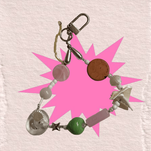 ميدالية مفاتيح خرز زجاج يدوي (Lampwork)