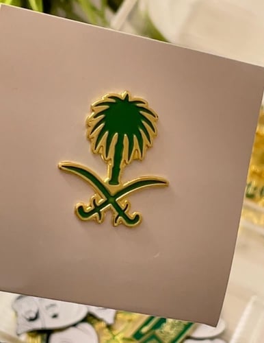 بروشات مغناطيس