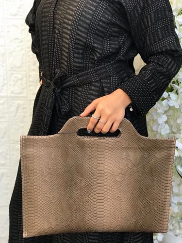 شنطة لاب توب/ عدة الوان