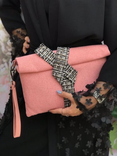 باوتش بربطةعدة الوان