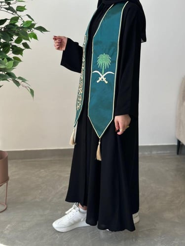 سكارف اليوم الوطني