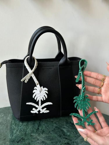 ميداليه سيفين ونخله/عدة اشكال