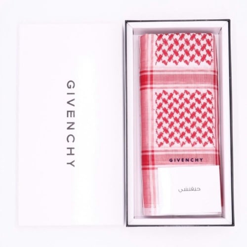 شماغ جيفنشي كلاسيك