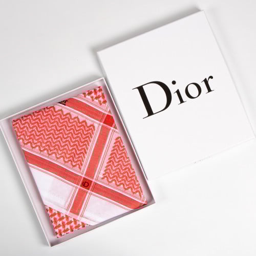 شماغ ديور لون برتقالي انجليزي