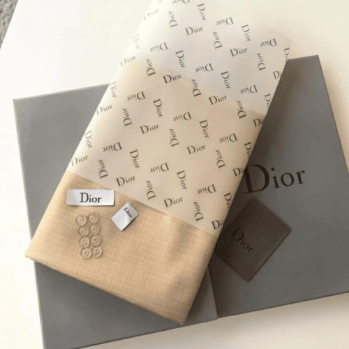 قماش شتوي ماركة ديور بيج