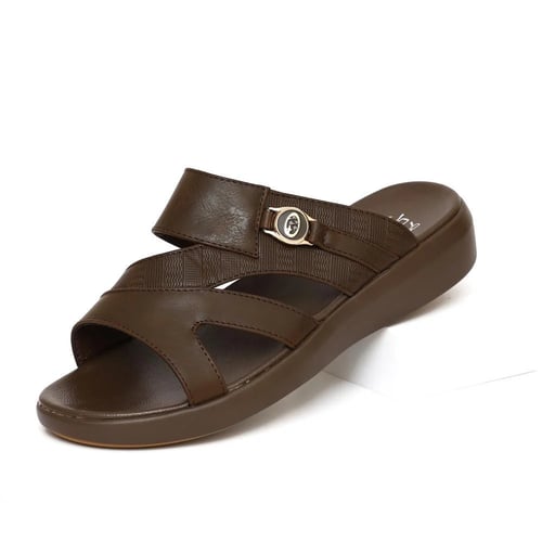 حذاء شرقي طبي بني غامق