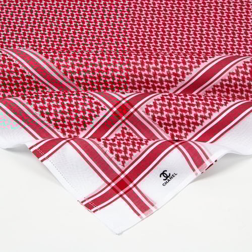 شماغ شانيل كلاسيك2025