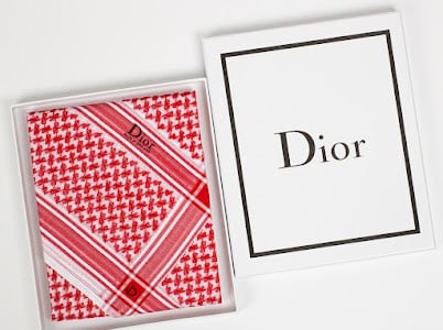 شماغ ديور أحمر 2025