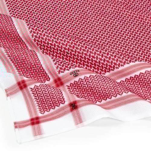 شماغ قوتشي انجليزي دم غزال2025